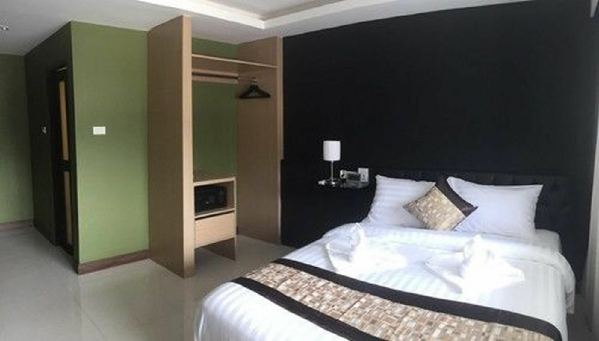 Rock Hotel Bangkok Exterior foto